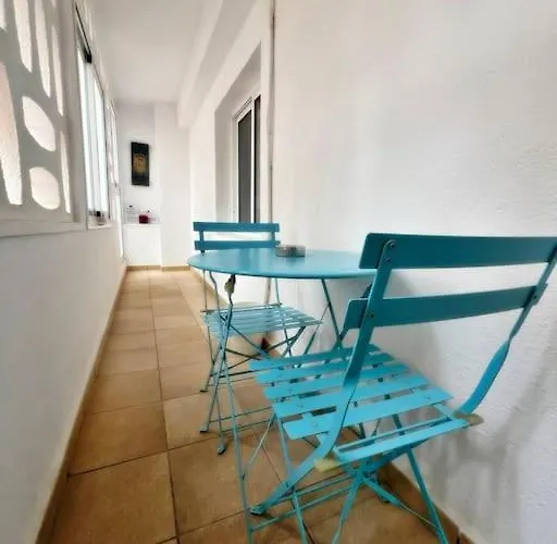 Magnifico En El Centro De 푸엔히롤라