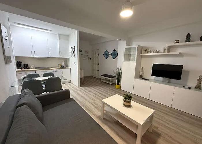 Magnifico En El Centro De 푸엔히롤라